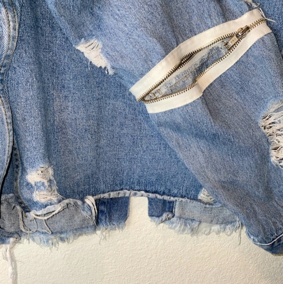 LF Carmar Distressed Denim Zipper Detail Jacket - Picture 5 of 6